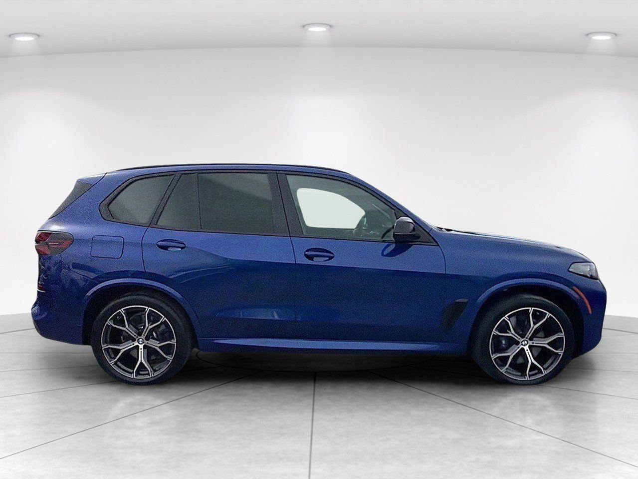 Certified 2026 BMW X5 M60i image 3