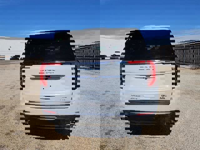 New 2026 GMC Yukon XL Denali Ultimate w/ LPO, Floor Liner Package image 4