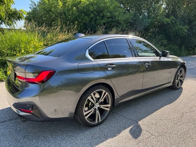 Used 2021 BMW 330i xDrive Sedan w/ Premium Package AWD/4WD image 5