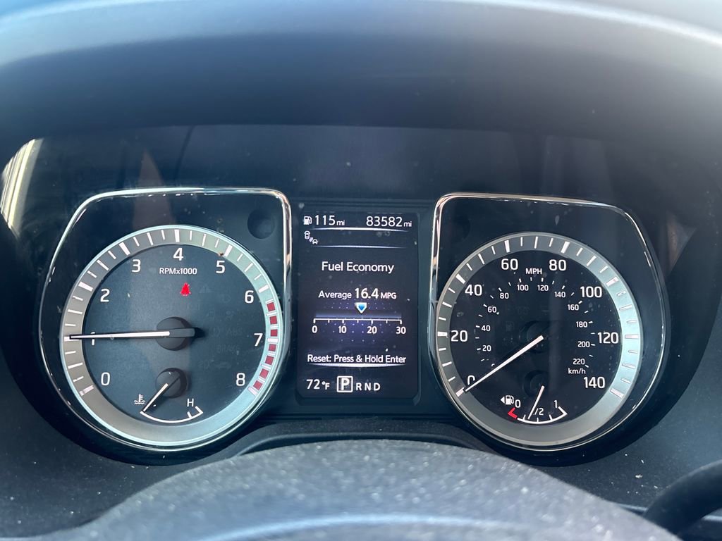 Used 2018 Nissan Titan SV w/ SV Convenience Package RWD image 21