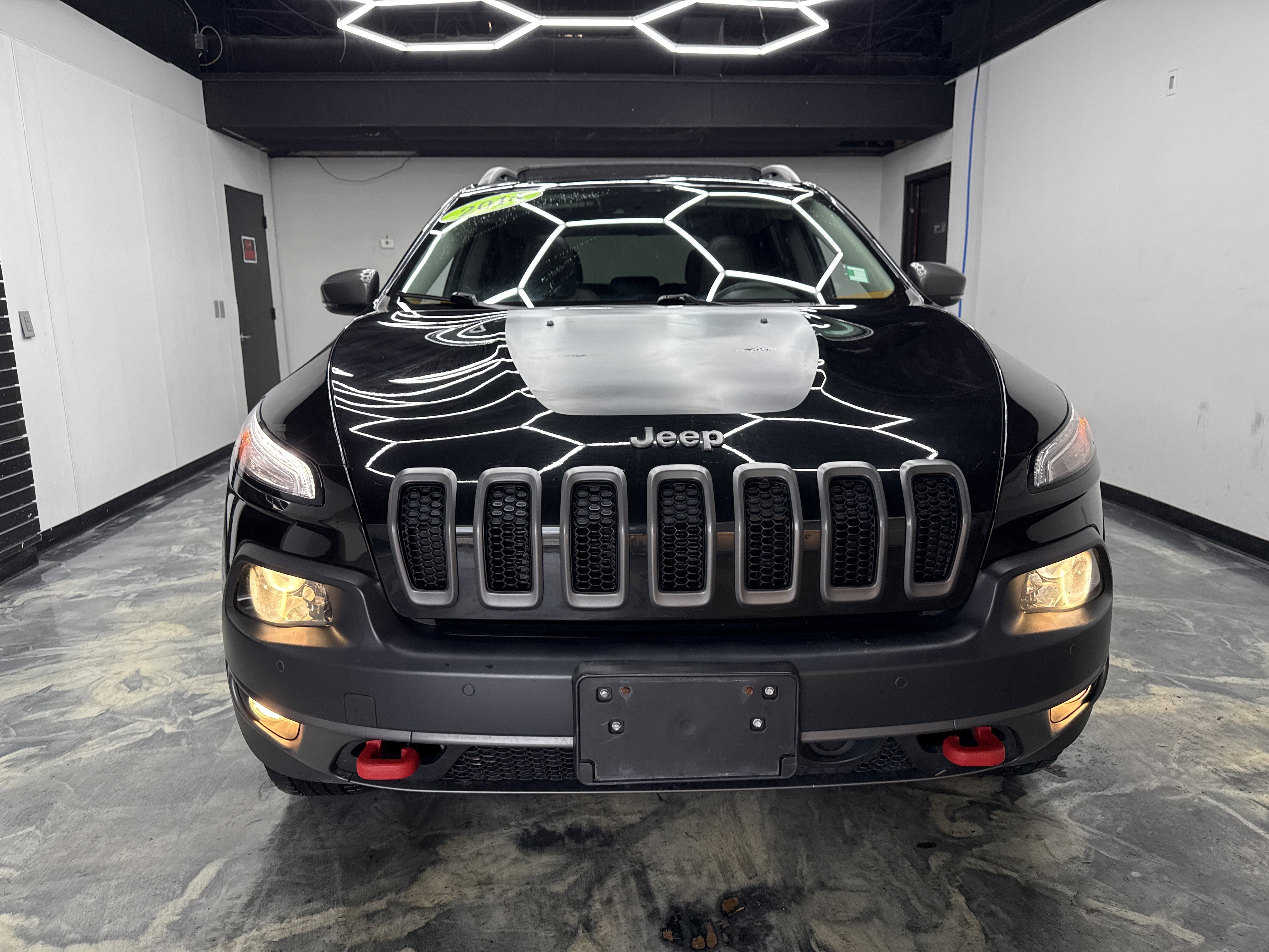Used 2014 Jeep Cherokee Trailhawk w/ Technology Group image 7
