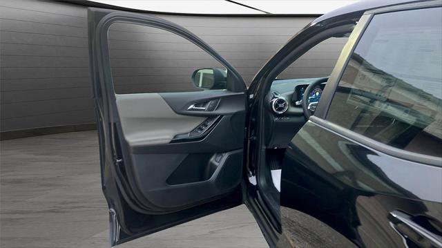 New 2026 Chevrolet Equinox LT w/ Convenience Package II AWD/4WD image 27