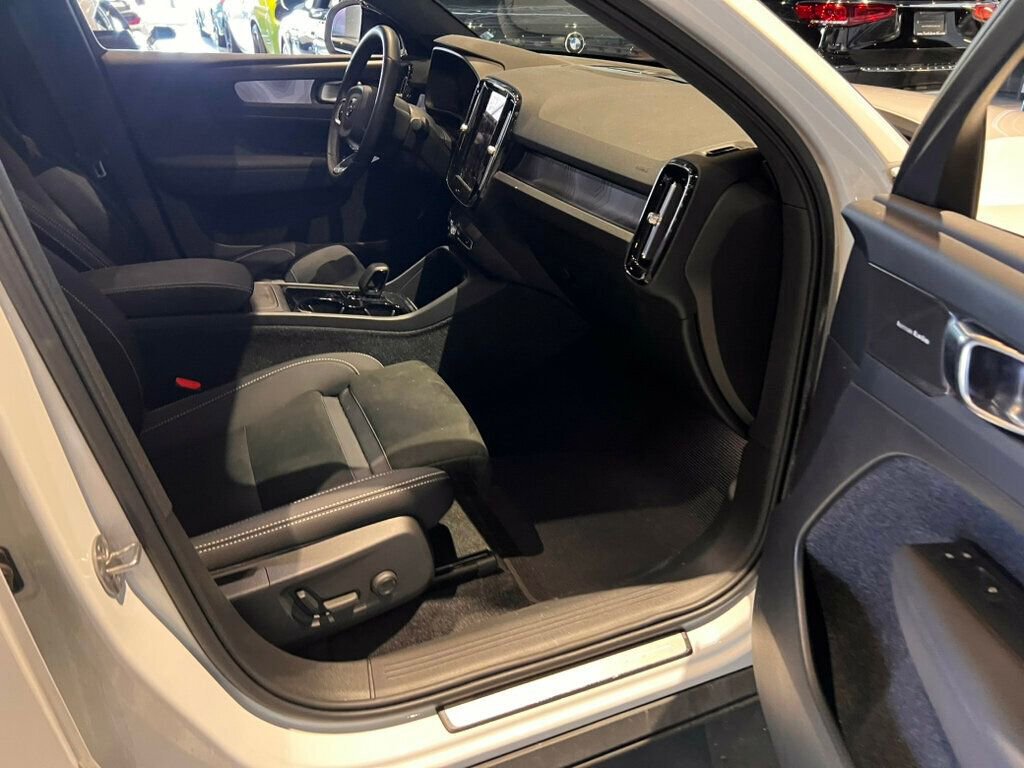 Used 2023 Volvo C40 P8 Recharge Ultimate image 15