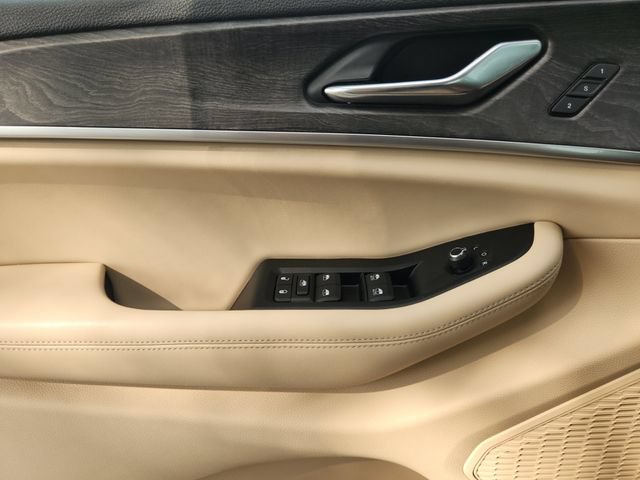Certified 2025 Jeep Grand Cherokee Limited RWD image 29