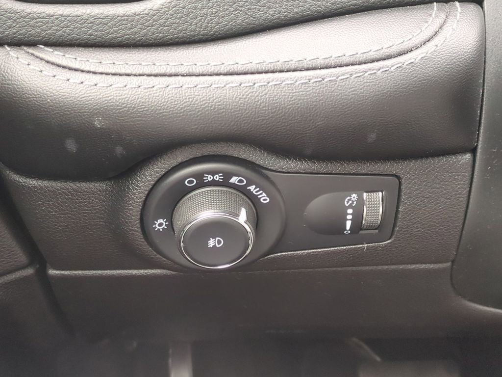 Used 2021 Dodge Durango GT image 24