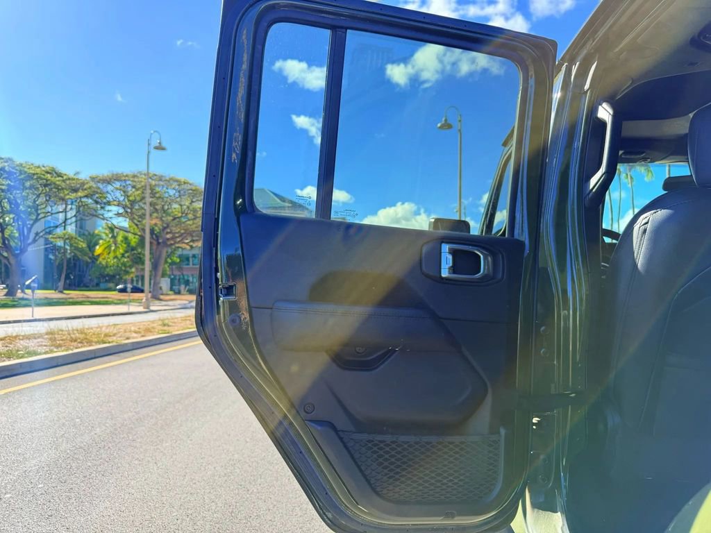 Used 2021 Jeep Wrangler Unlimited Sahara image 15