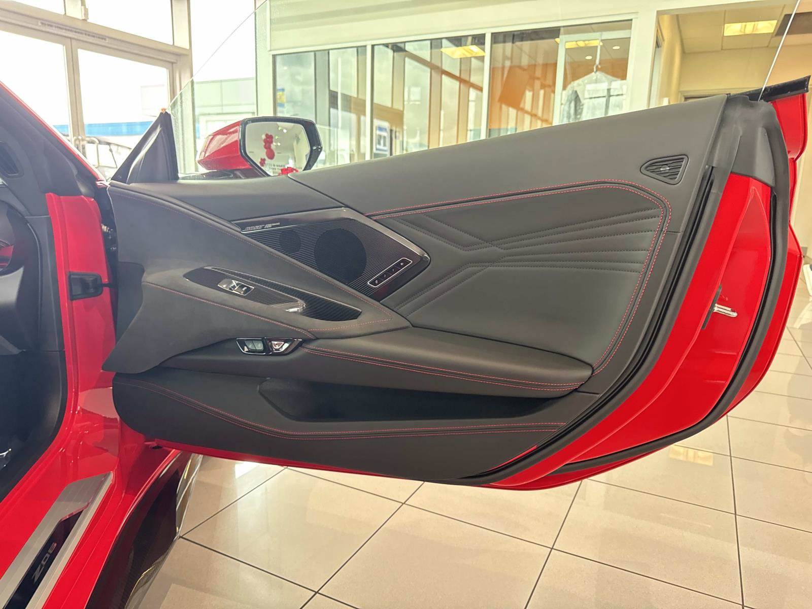 Used 2024 Chevrolet Corvette Z06 w/ Z07 Performance Package image 17