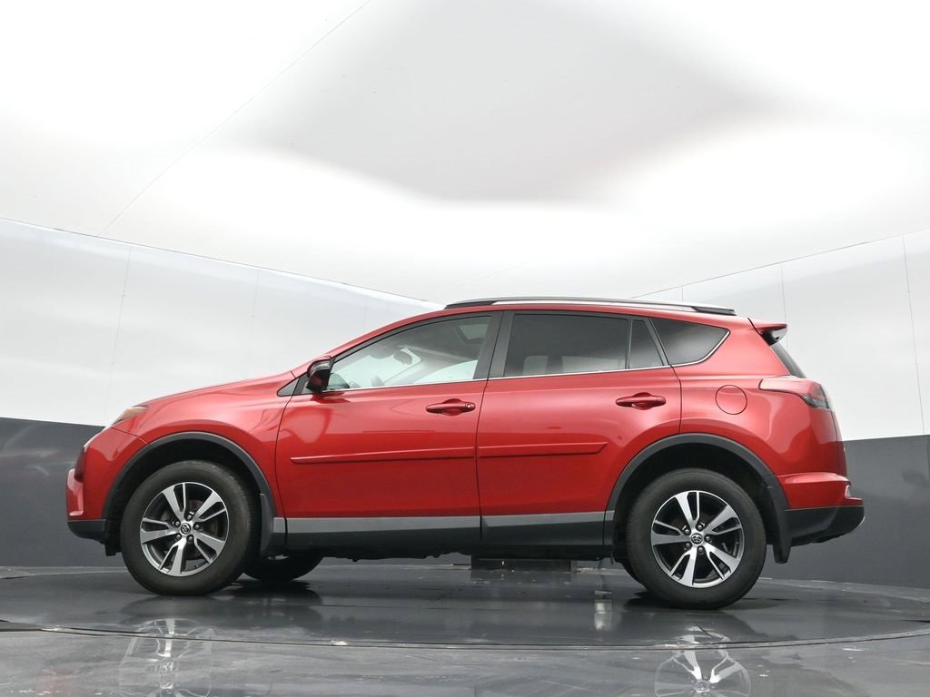 Used 2017 Toyota RAV4 XLE w/ Premium Extra Value Package image 14