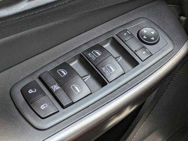 Certified 2021 Jeep Cherokee Latitude Lux w/ Comfort/Convenience Group FWD image 17