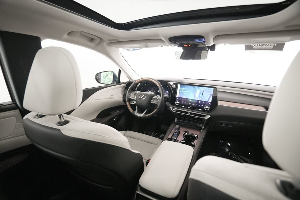 Certified 2026 Lexus RX 450h AWD w/ Convenience Package image 16
