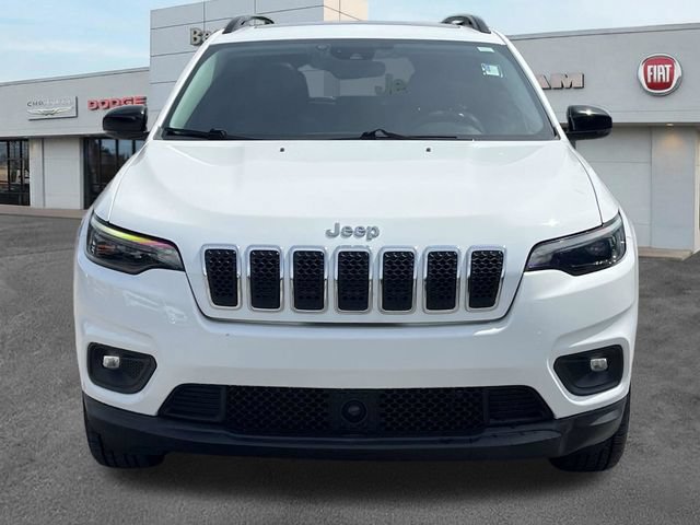 Used 2022 Jeep Cherokee Latitude Lux w/ Sun & Sound Group AWD/4WD image 2