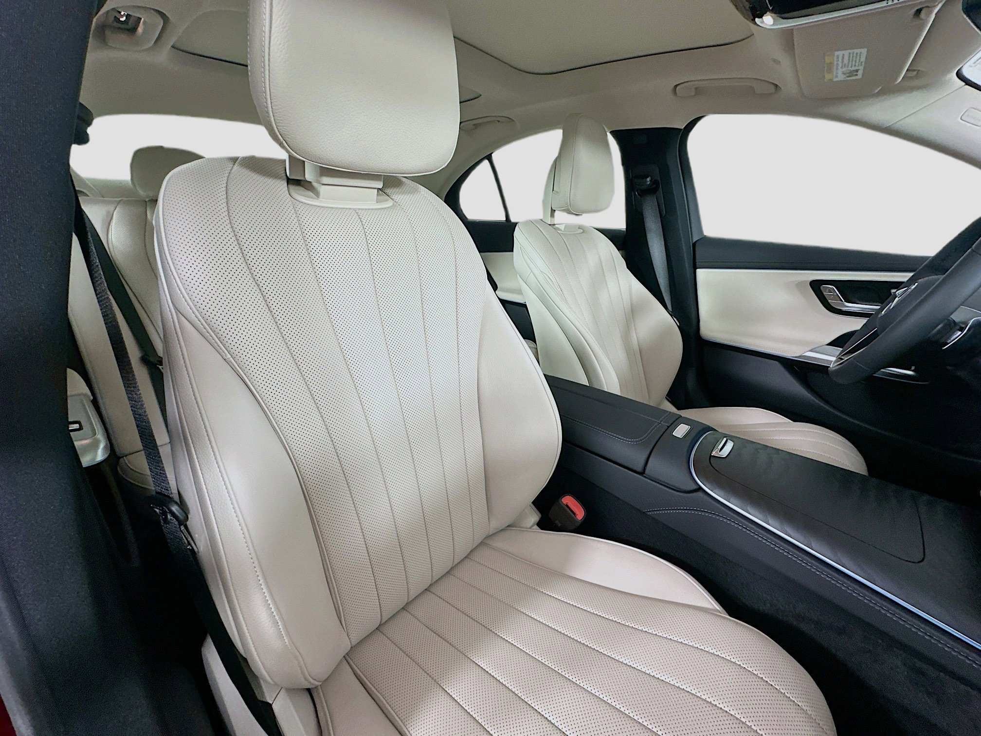 Certified 2026 Mercedes-Benz E 350 4MATIC Sedan image 38