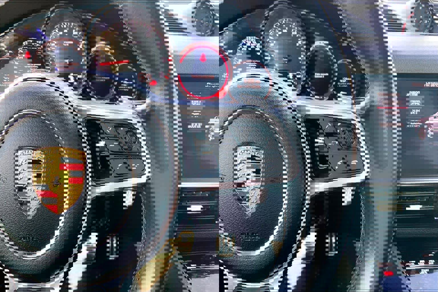 Used 2021 Porsche Cayenne S image 22