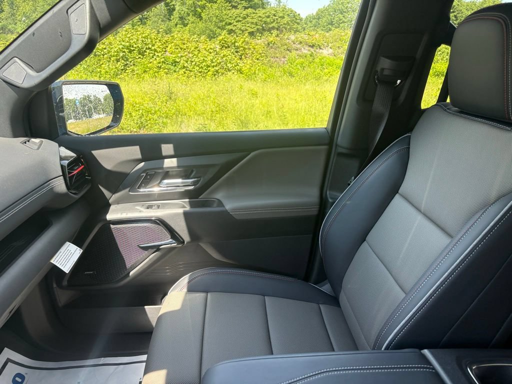New 2026 Chevrolet Silverado EV Trail Boss w/ Plus Package AWD/4WD image 17