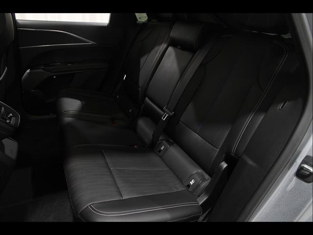 Certified 2024 Cadillac Lyriq Luxury AWD/4WD image 20