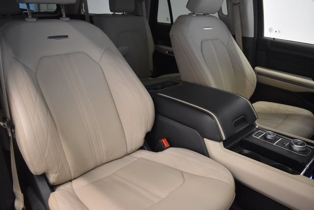 Used 2024 Ford Expedition Max Platinum AWD/4WD image 6