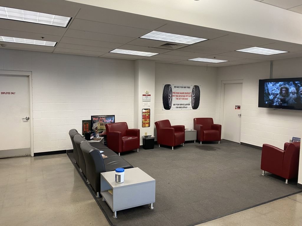 Used 2021 Toyota 4Runner TRD Off-Road Premium AWD/4WD image 38