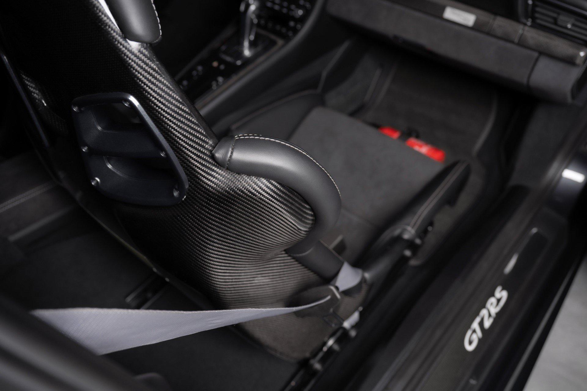 Used 2018 Porsche 911 GT2 RS RWD image 43
