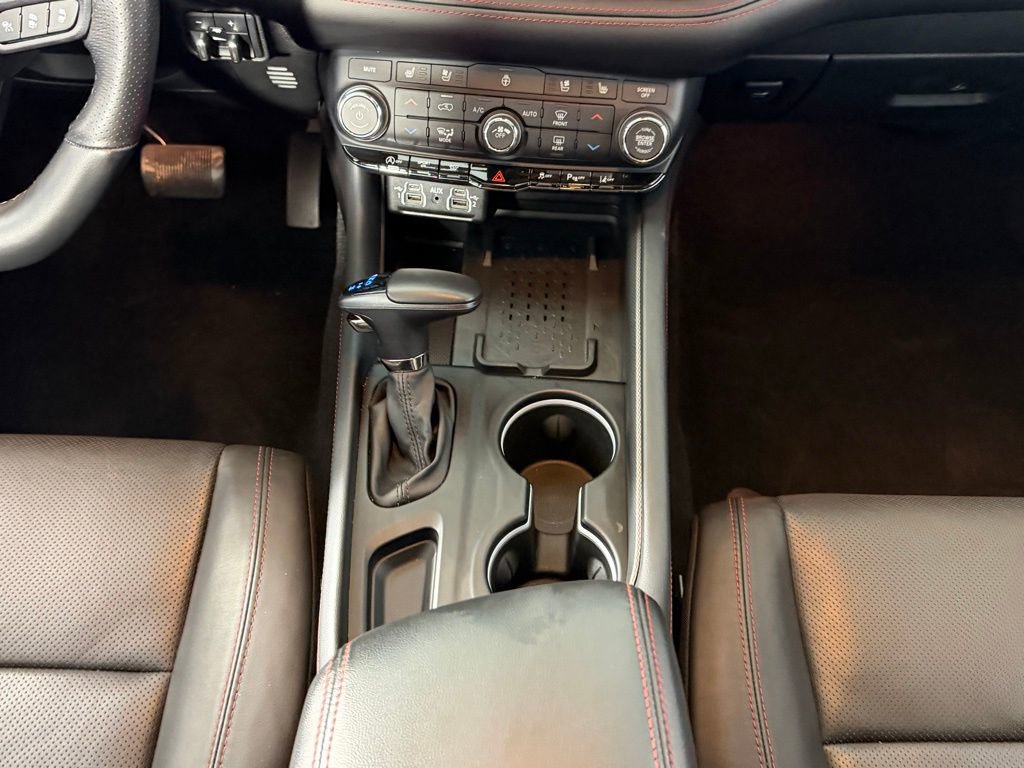 Certified 2025 Dodge Durango GT image 16