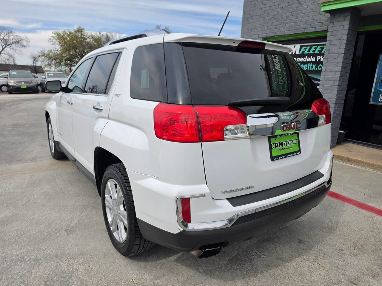 Used 2017 GMC Terrain SLT image 11