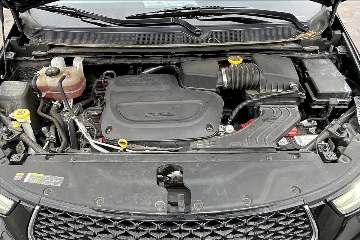 Used 2022 Chrysler Pacifica Touring-L FWD image 10