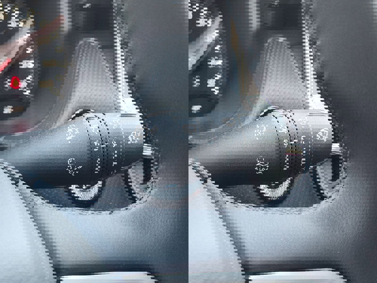 New 2026 Jeep Compass Latitude image 40