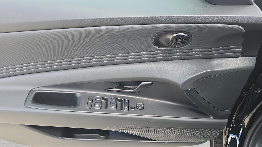 New 2026 Hyundai Elantra Sport FWD image 16
