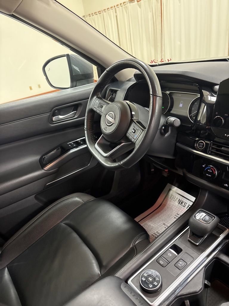 Used 2023 Nissan Pathfinder SL w/ Cargo Package AWD/4WD image 26