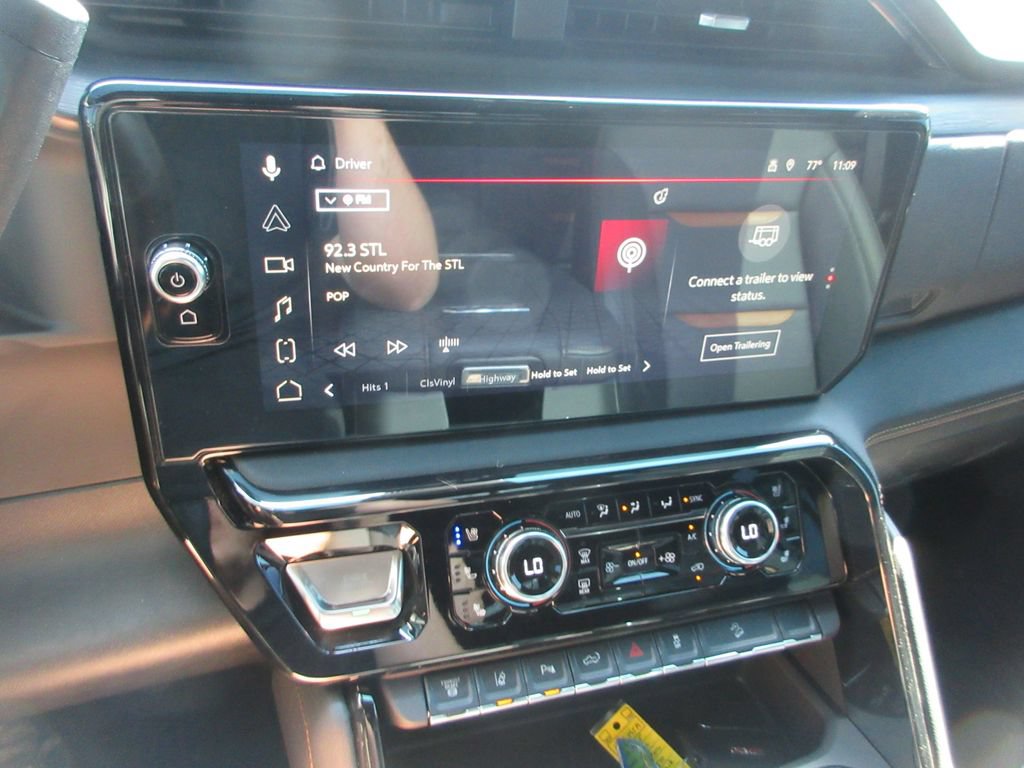 Certified 2025 GMC Sierra 2500 AT4 w/ AT4 Premium Plus Package AWD/4WD image 34