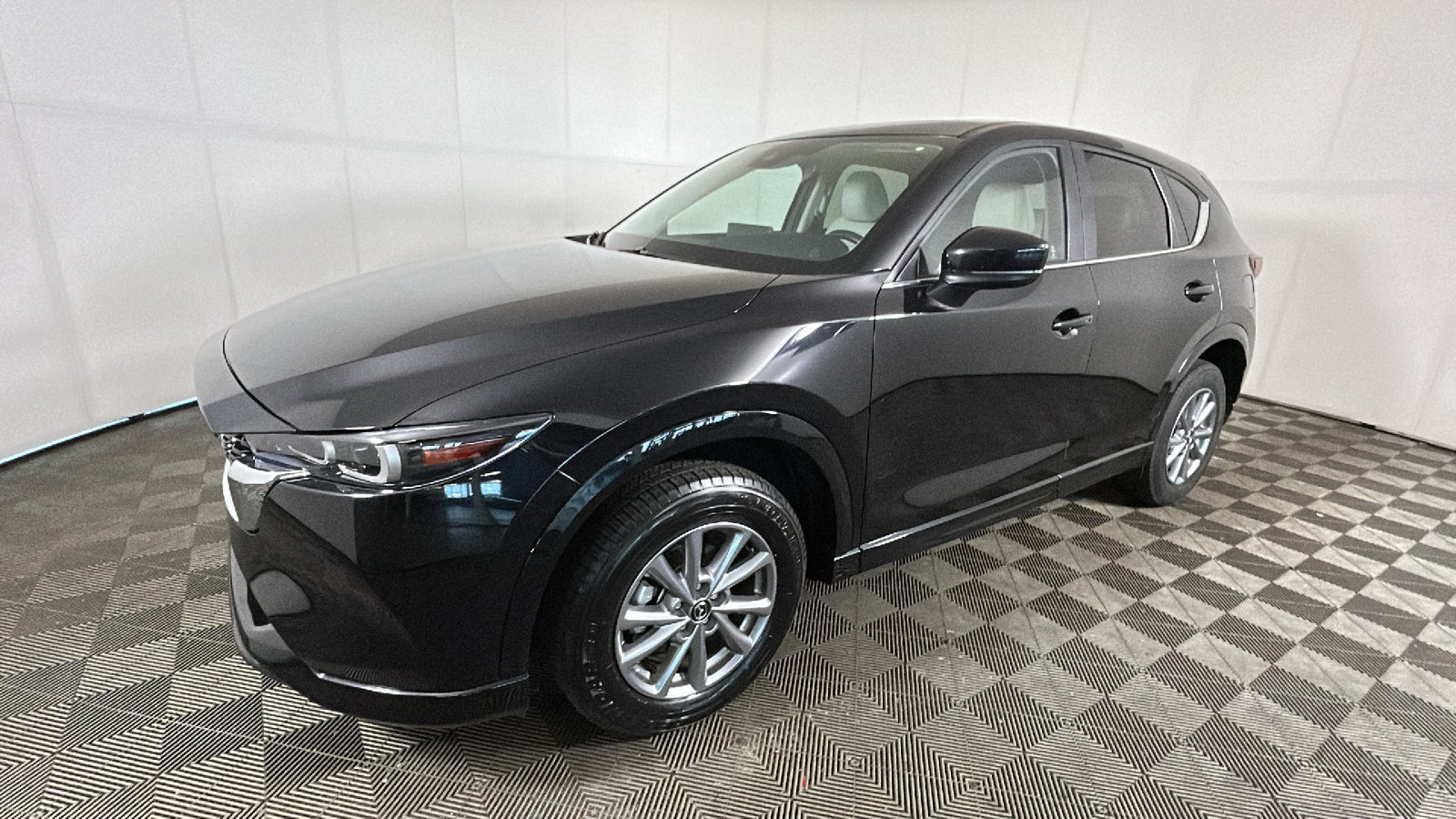 Used 2025 MAZDA CX-5 AWD 2.5 S w/ Preferred Package image 7