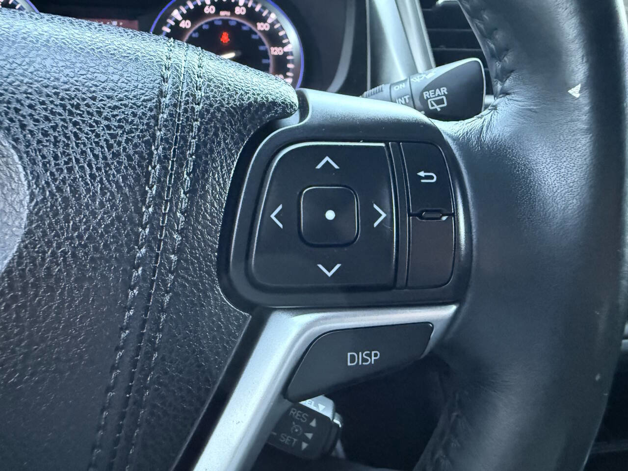 Used 2015 Toyota Highlander Plus FWD image 27