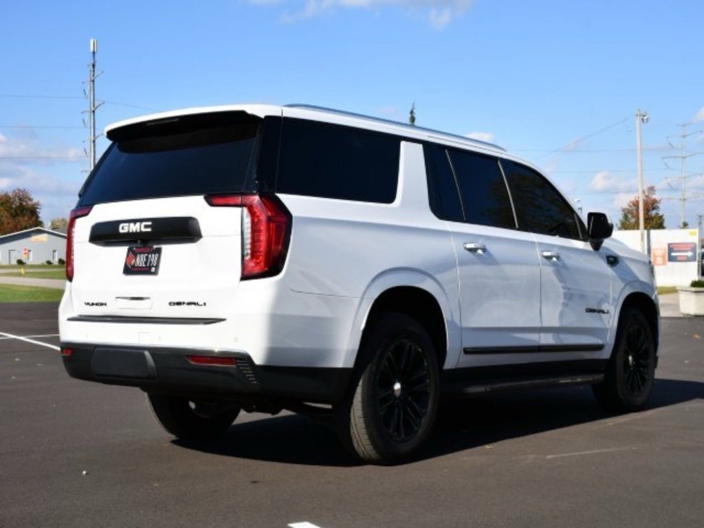Used 2021 GMC Yukon XL SLT image 7