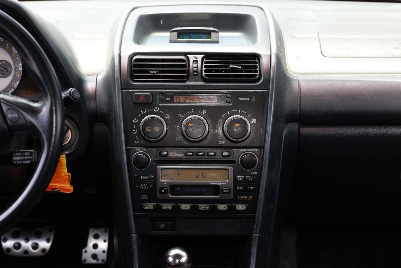 Used 2003 Lexus IS 300 w/ Power & Leather Pkg RWD image 35