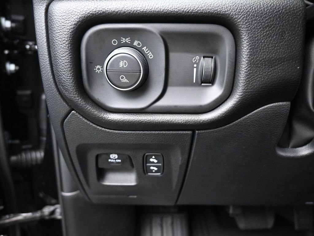 New 2025 RAM 1500 Big Horn image 33