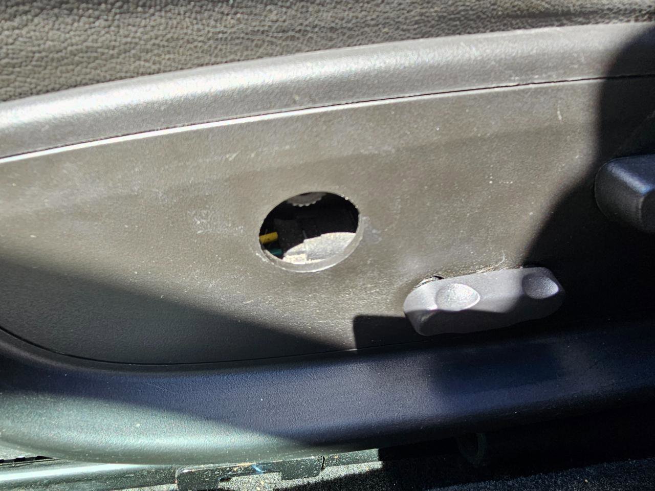 Used 2010 Chevrolet Impala LT w/ Luxury Edition Package FWD image 29