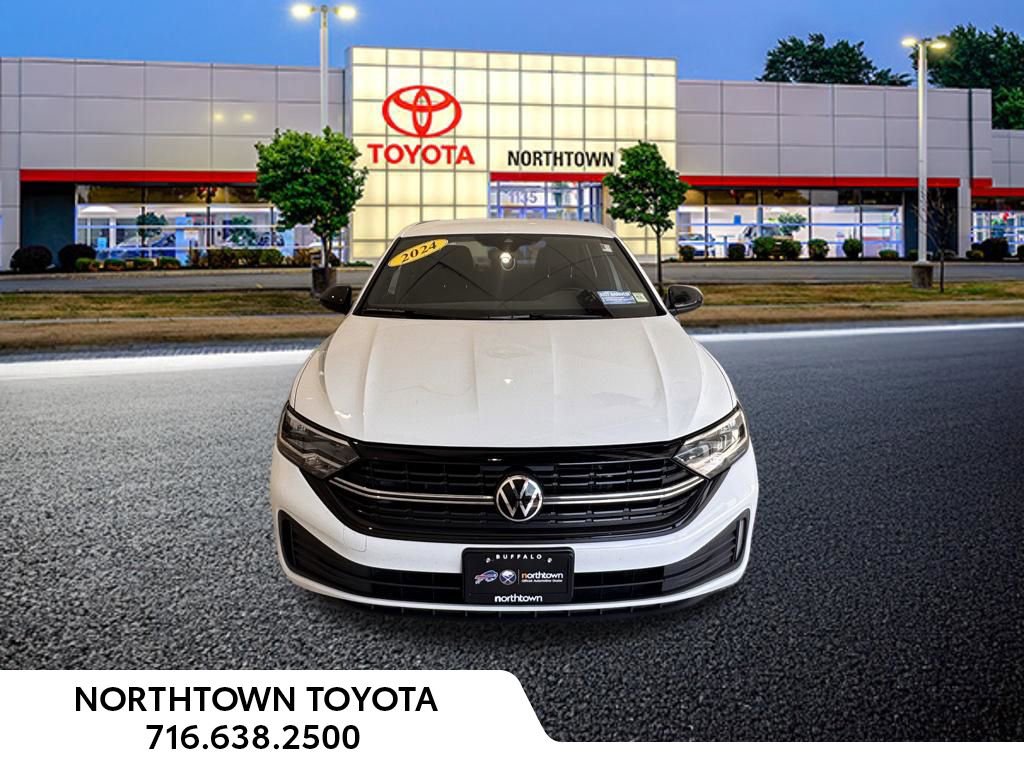 Used 2024 Volkswagen Jetta Sport FWD image 5