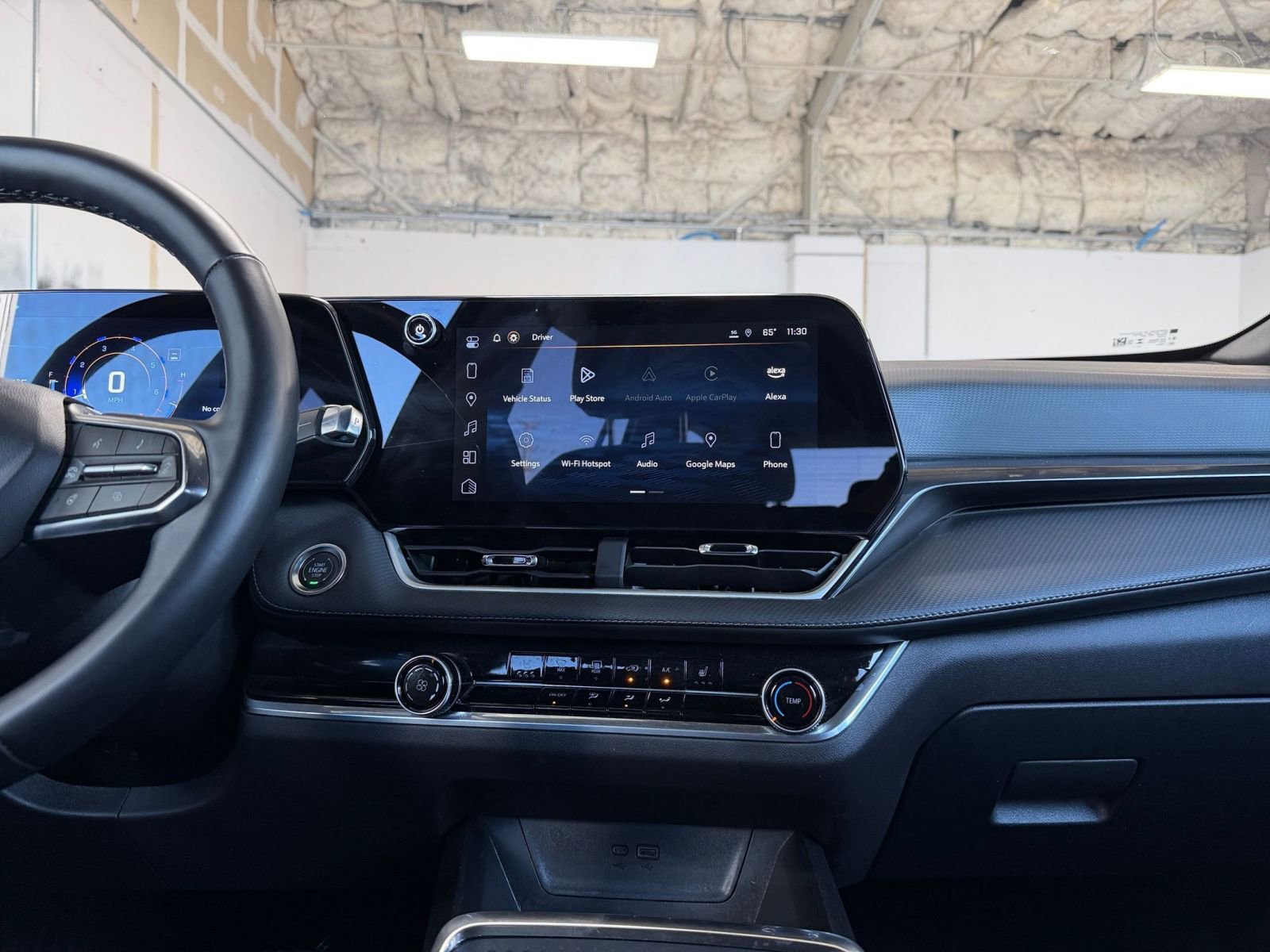 Used 2025 Chevrolet Equinox LT image 18