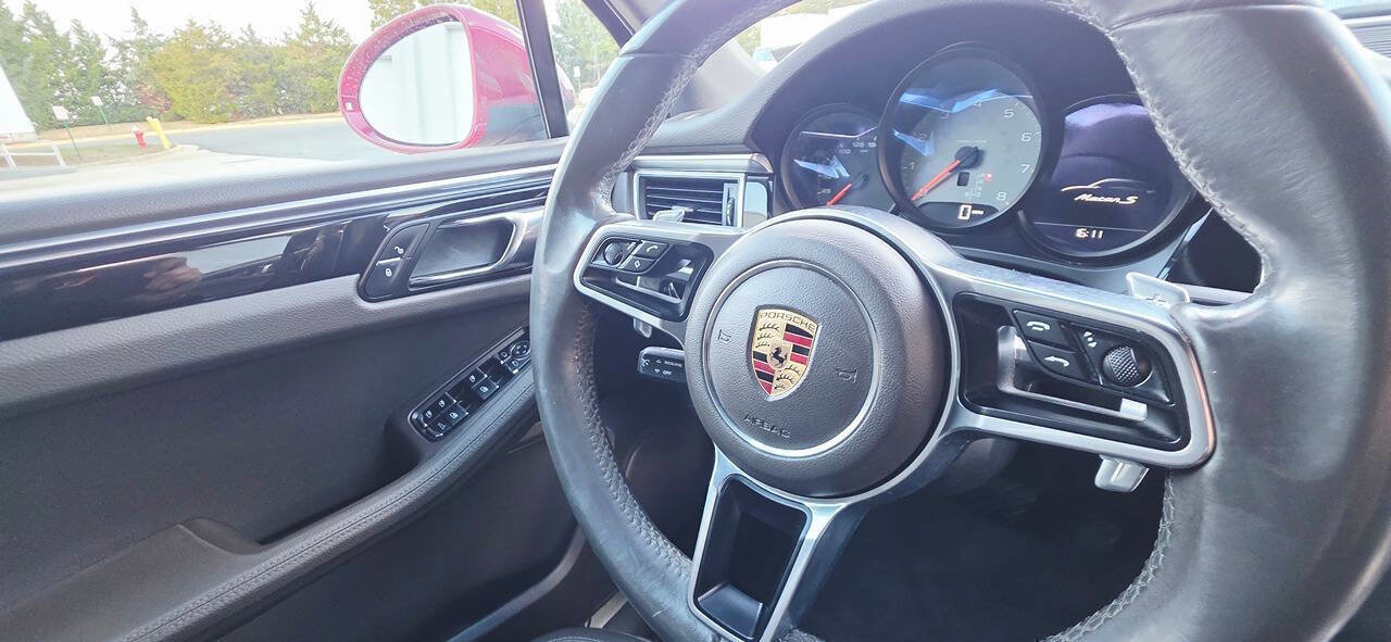 Used 2016 Porsche Macan S image 27