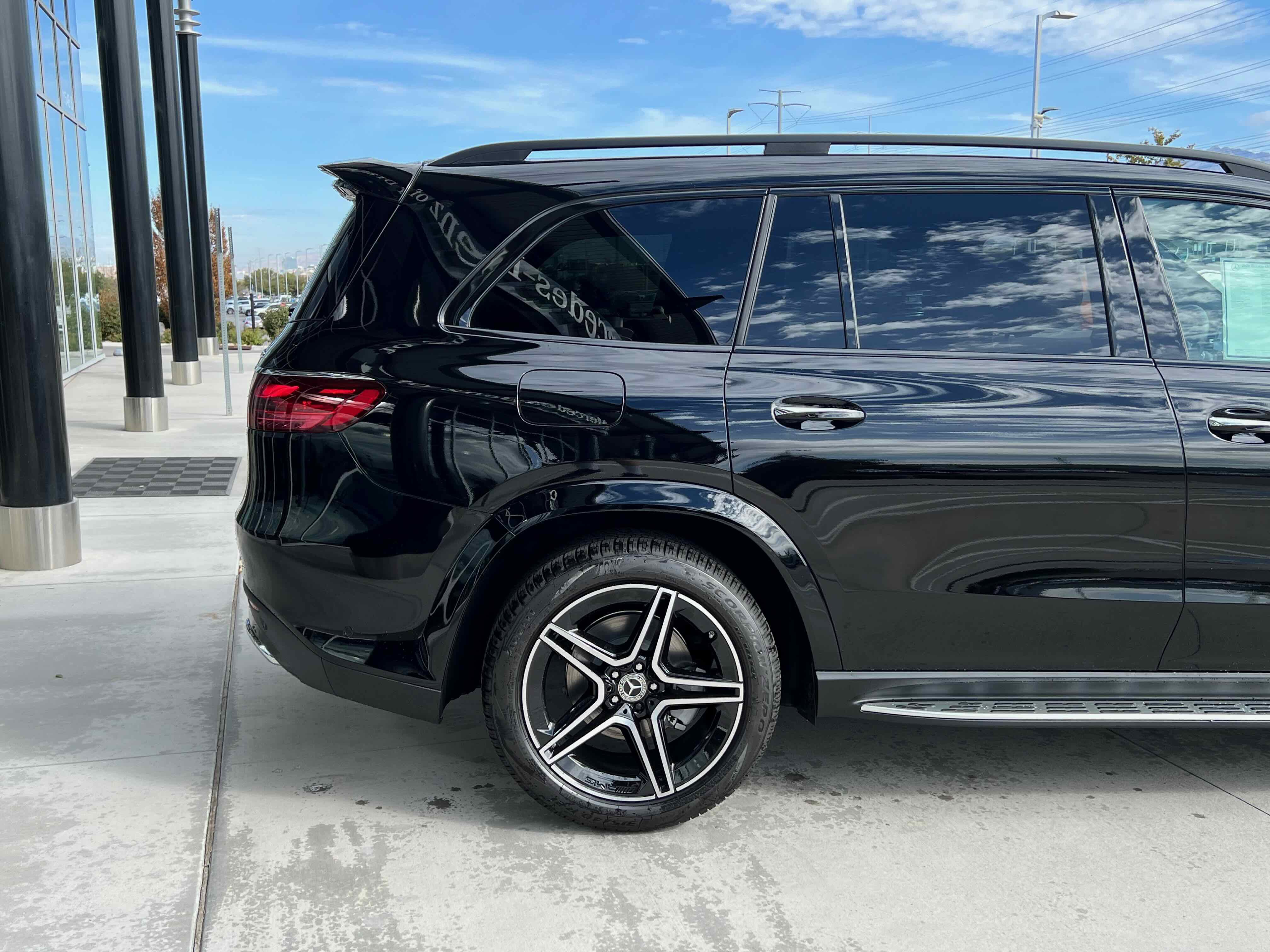 New 2026 Mercedes-Benz GLS 450 4MATIC image 7