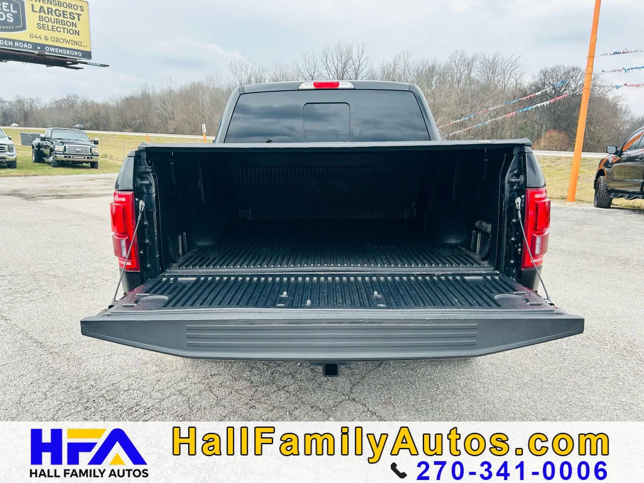 Used 2017 Ford F150 Lariat w/ Equipment Group 502A Luxury image 8