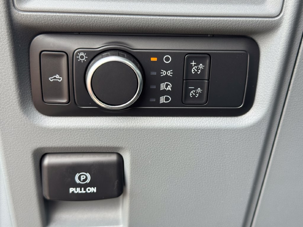 Used 2022 Ford F150 XL w/ Equipment Group 101A High AWD/4WD image 18