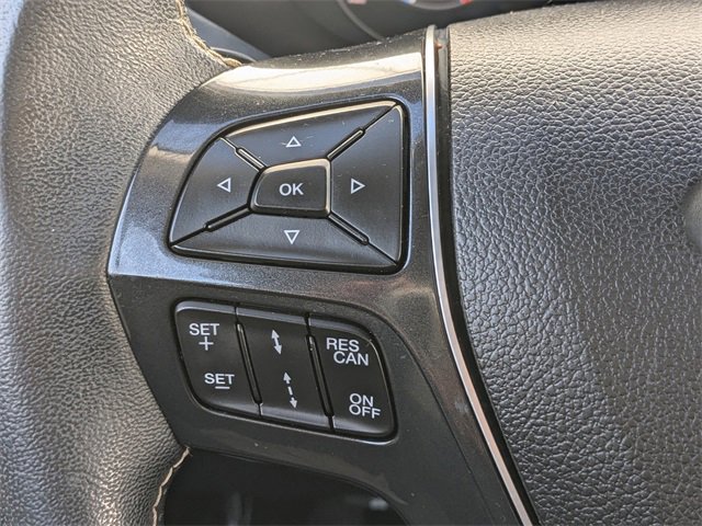 Used 2017 Ford Explorer Platinum image 32