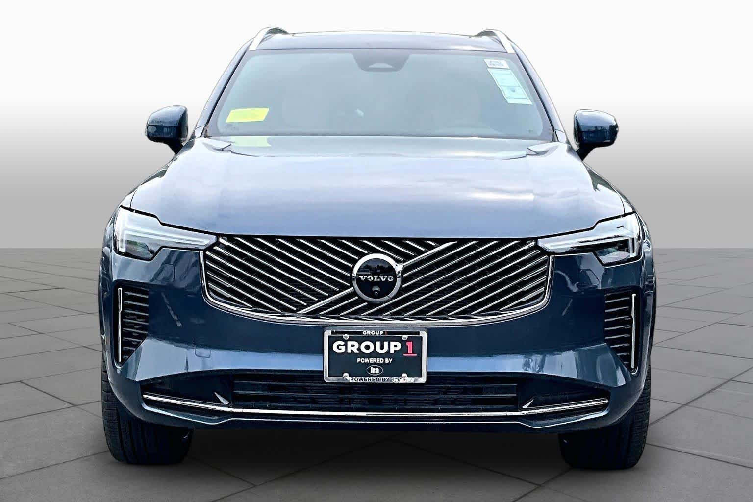 New 2026 Volvo XC90 B6 Plus w/ Protection Package Premier AWD/4WD image 2