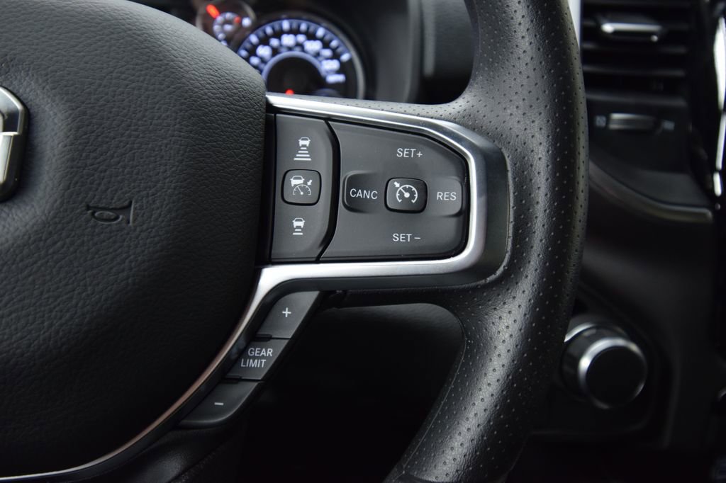 New 2026 RAM 1500 4x4 Crew Cab image 27