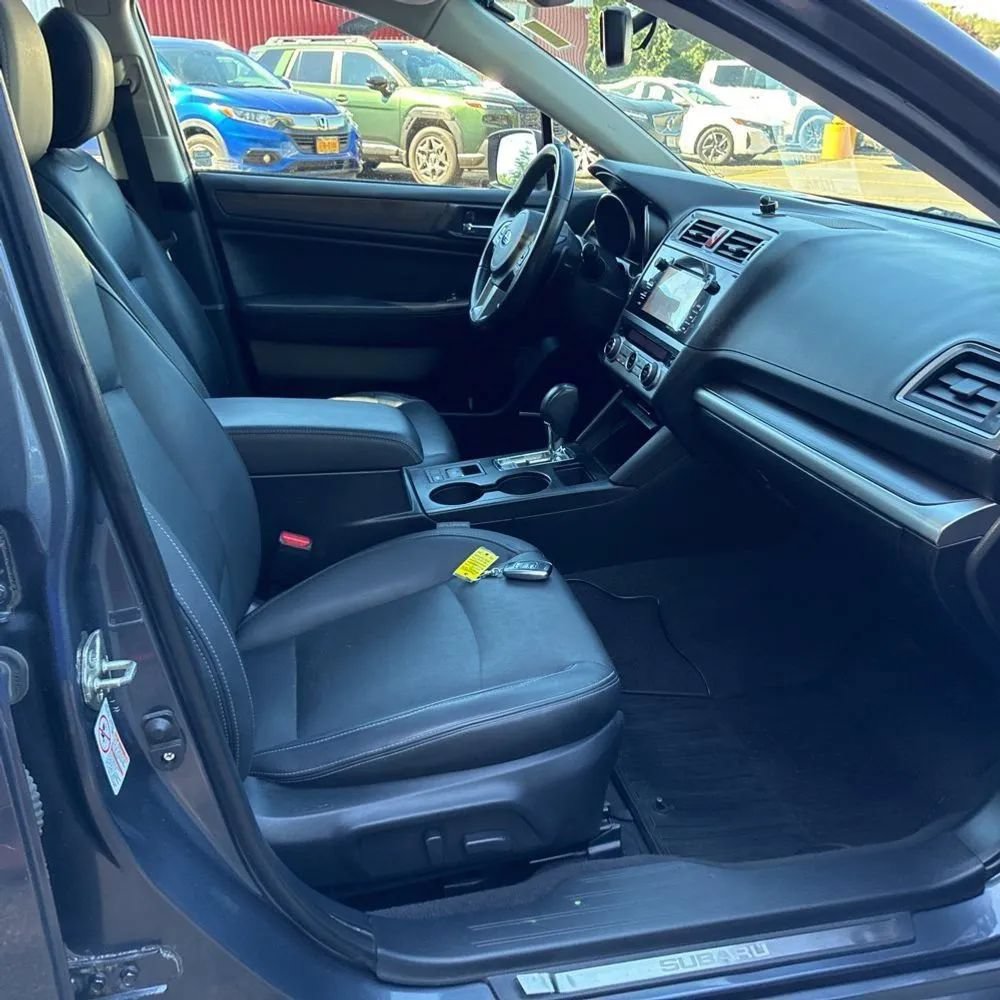Used 2015 Subaru Legacy 2.5i Limited AWD/4WD image 23