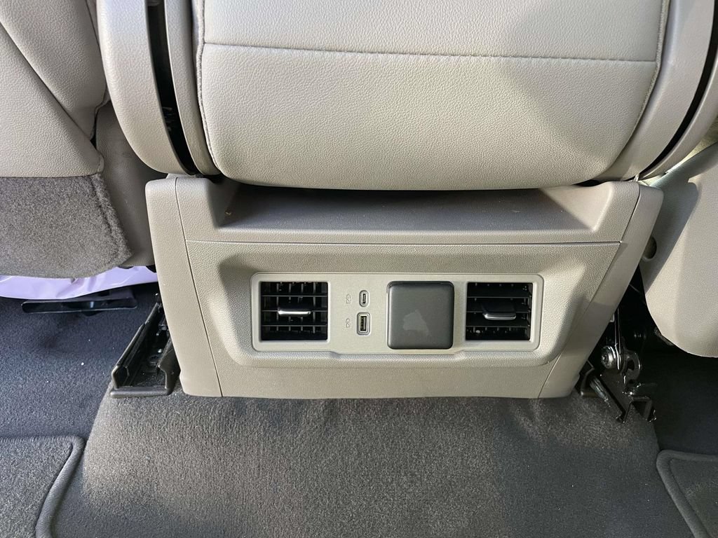 Used 2025 GMC Sierra 1500 SLT RWD image 13