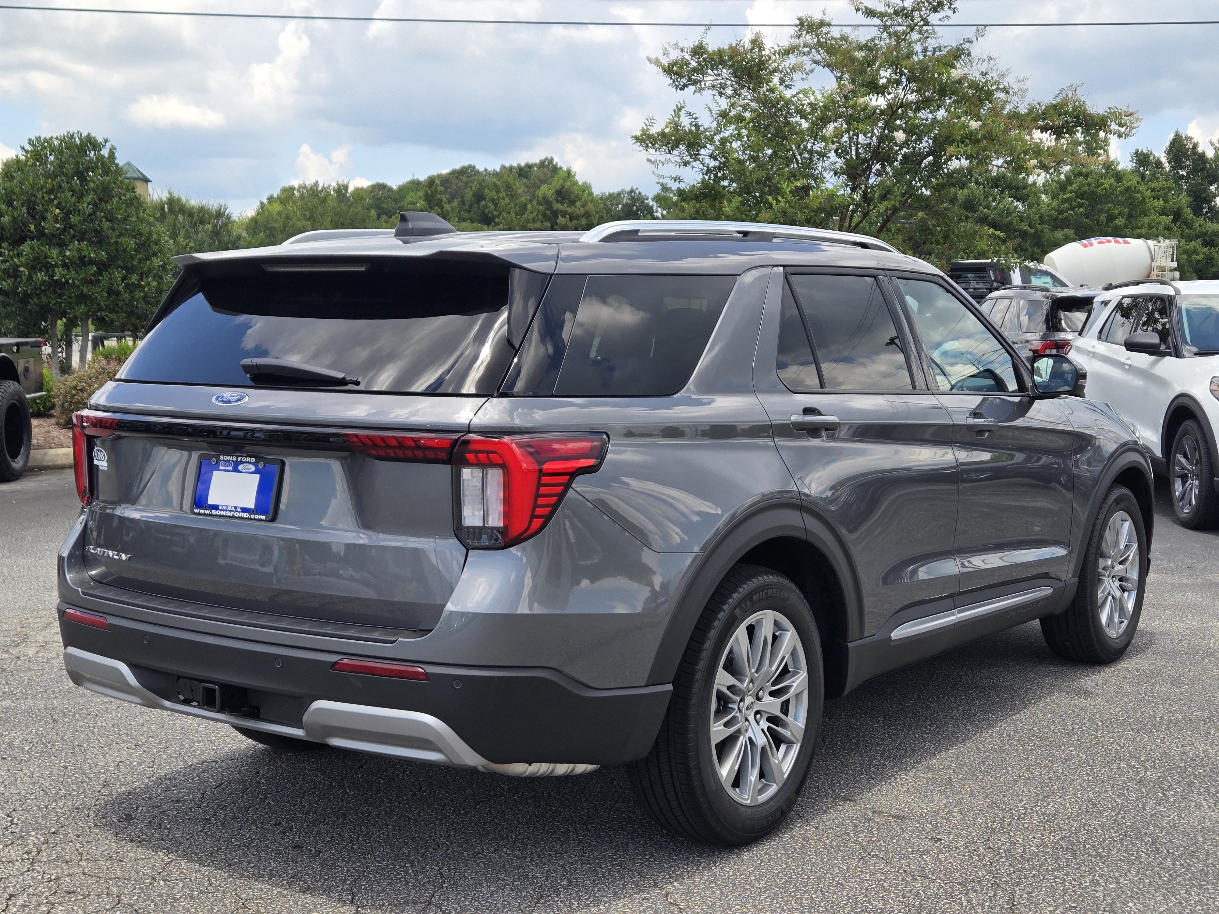 New 2026 Ford Explorer Platinum RWD image 8