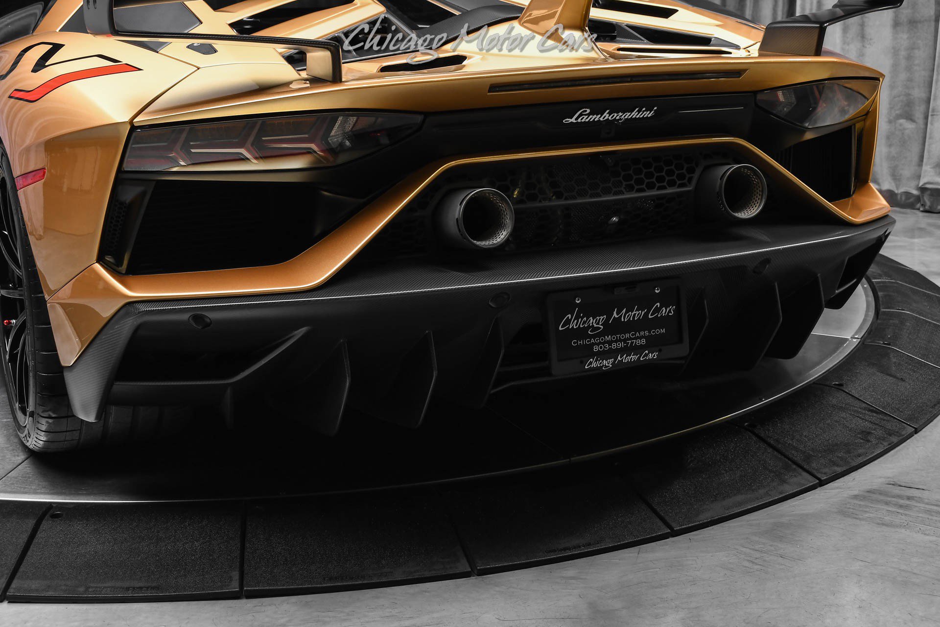 Used 2019 Lamborghini Aventador SVJ AWD/4WD image 43