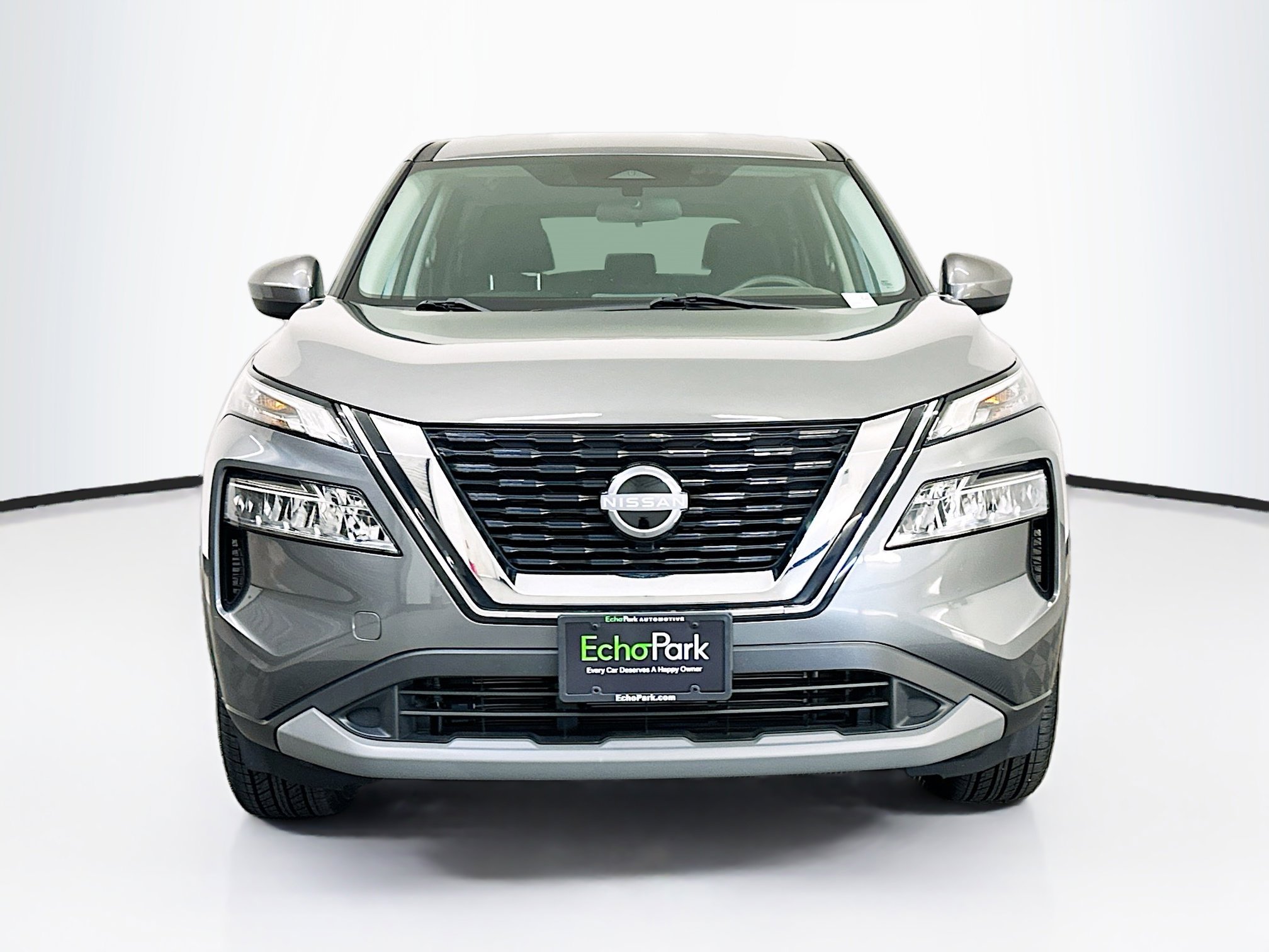 Used 2023 Nissan Rogue SV AWD/4WD image 2