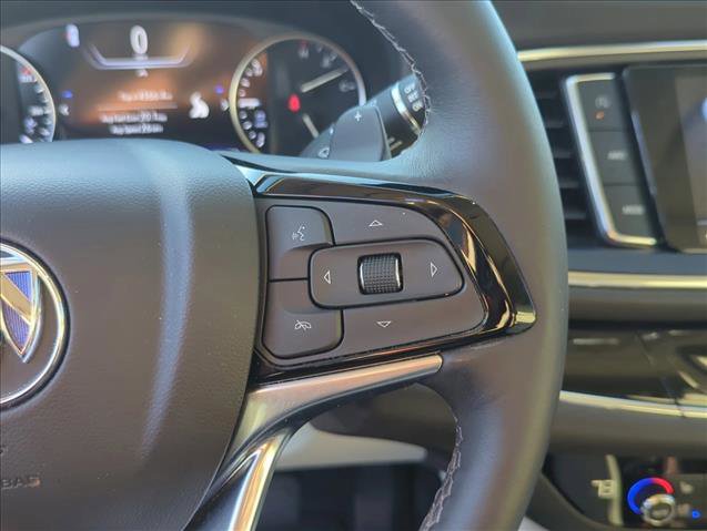 Used 2022 Buick Enclave Avenir w/ Avenir Technology Package AWD/4WD image 15